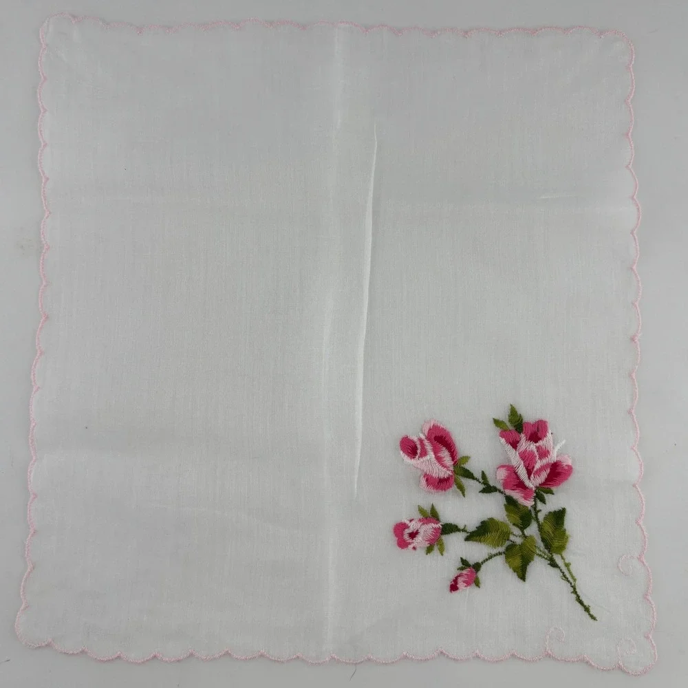 Embroidered Handkerchief‎ White Pink Roses Scalloped Edge Vintage Linen Blend